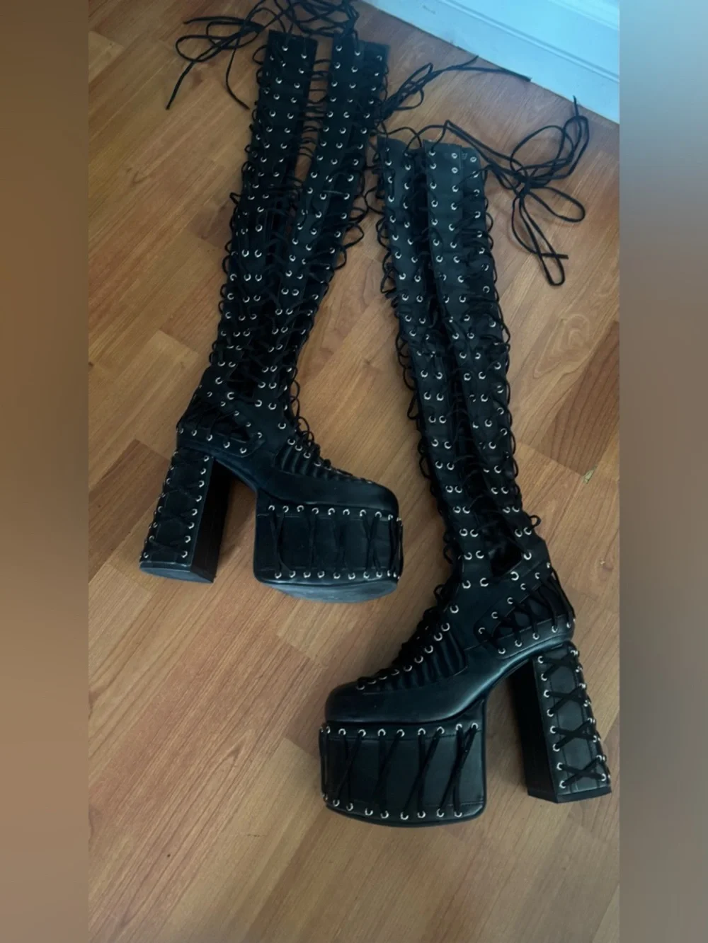 RARE Super Hot Platform Lace-Up Over-the-Knee Boots in Black (US8) Rave Festival